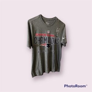 Pre owned Patriots shirt